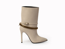 Load image into Gallery viewer, Botine Valeria din piele naturala cu detaliu lant
